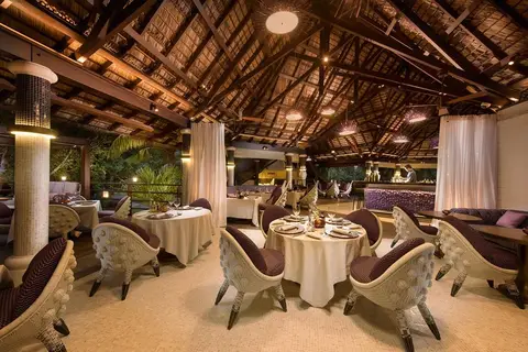 Constance Lemuria in Grand Anse Praslin — foto 9