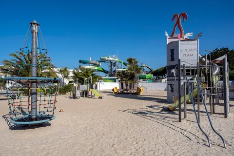 Camping Le Domaine Du Clarys foto 28