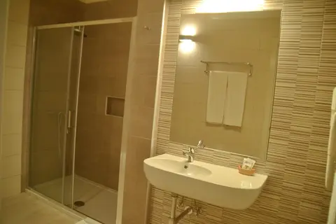 Hotel Ouril Julia in Santa Maria — foto 13