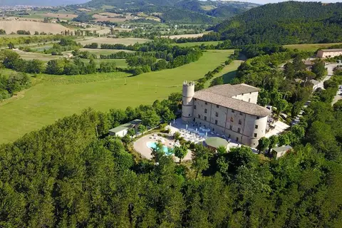 Hotel Castello di Baccaresca in Sigillo — foto 10