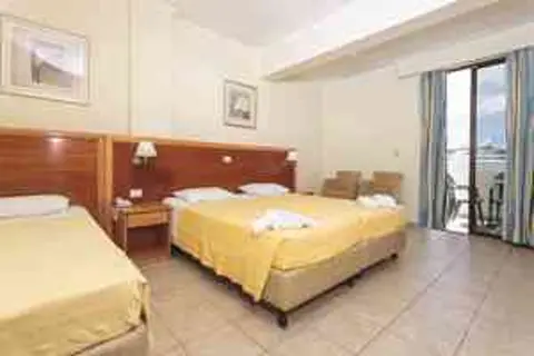 Cleopatra Classic Hotel in Καρδάμαινα — foto 10