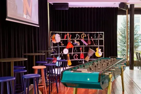 Hotel Mama Shelter Prag in Praag, foto 10