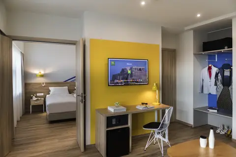 Ibis Styles Athens Routes in Athene — foto 30