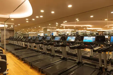 Wyndham Grand Istanbul Kalamis Marina Hotel in İstanbul — foto 30