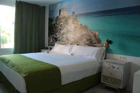 Casual Malaga del Mar in Málaga — foto 13