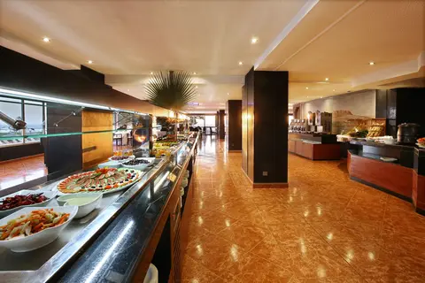 Anezi Tower Hotel & Apartments in Rabat — foto 19