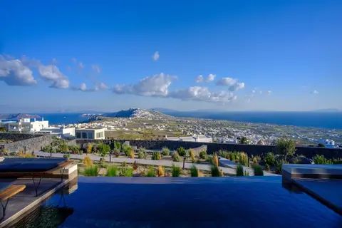 Apikia Santorini in Pyrgos — foto 3