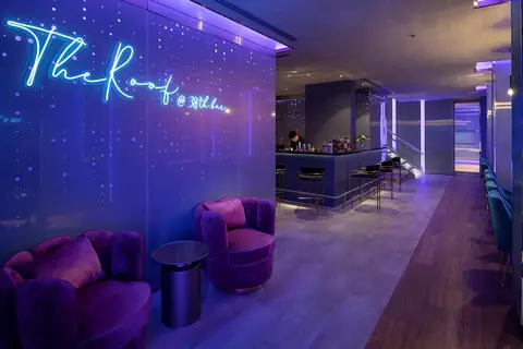 Mode Sathorn in Bangkok — foto 5
