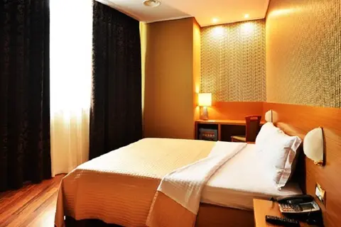 Hotel Austria in Tirana