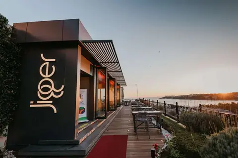 Wyndham Grand Istanbul Kalamis Marina Hotel in İstanbul — foto 30