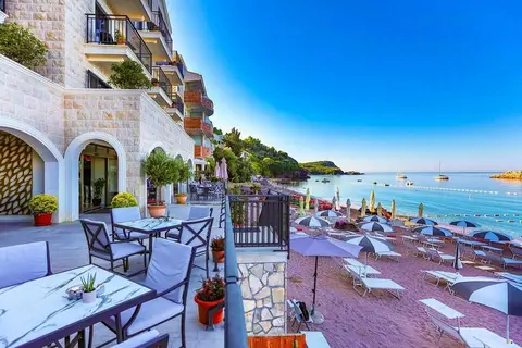 Hotel California by Aycon in Sveti Stefan