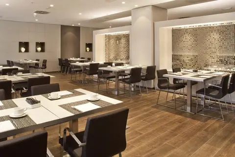 AC Hotel Iberia Las Palmas in Las Palmas — foto 5