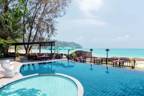 Khaolak Wanaburee Resort in บ้านคึกคัก