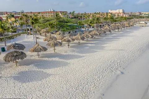 Amsterdam Manor Beach Resort in Bubali — foto 19