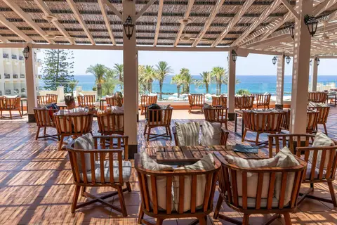 Venus Beach Hotel in Paphos — foto 6