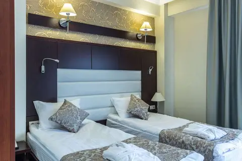 Astoria Tbilisi Hotel in Tbilisi — foto 19