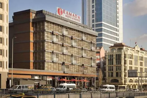 Ramada Hotel & Suites by Wyndham Istanbul Sis in Şişli — foto 10