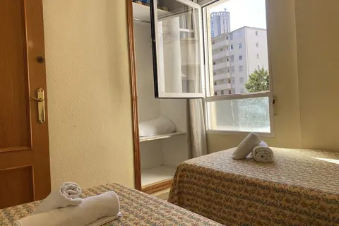 Las Torres Gardens in Benidorm — foto 12