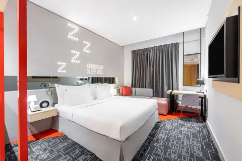 Studio M Arabian Plaza in Dubai — foto 14