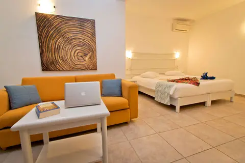 Yiannaki Hotel in Άγιος Ιωάννης Διακόφτης — foto 11