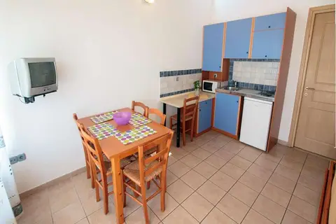 Nireas Studios & Appartementen in Αχαράβη — foto 14