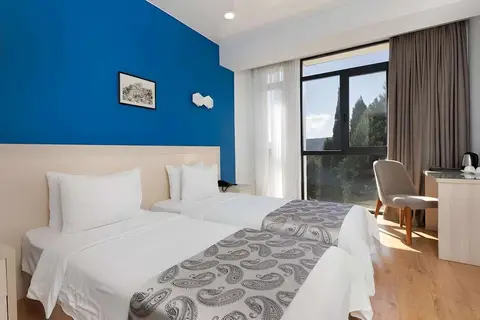 Iveria Inn in Tbilisi — foto 17