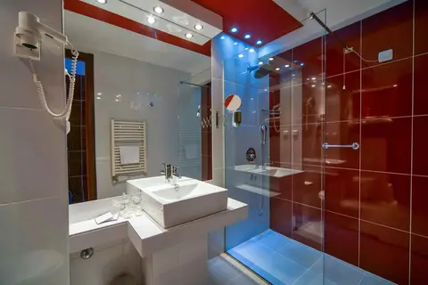 Hotel Palas in Petrovac na Moru — foto 25