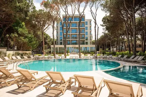 Skanderberg Resort in Golem