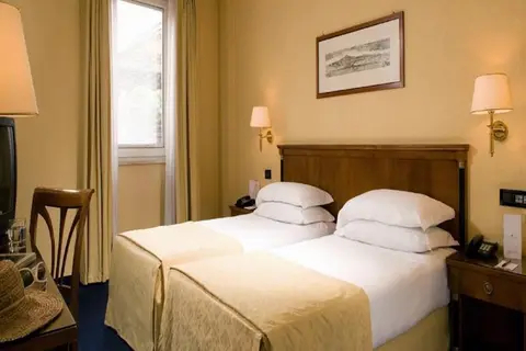 Ramada by Wyndham Naples in Napels — foto 2