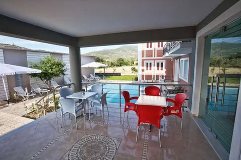 Sun & Sea Luxury Hotel in Πέτρα — foto 13