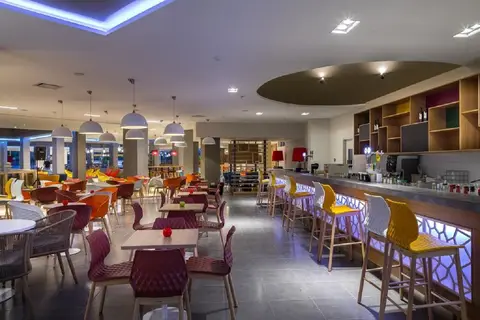 Leonardo Laura Beach & Splash Resort in Paphos — foto 14