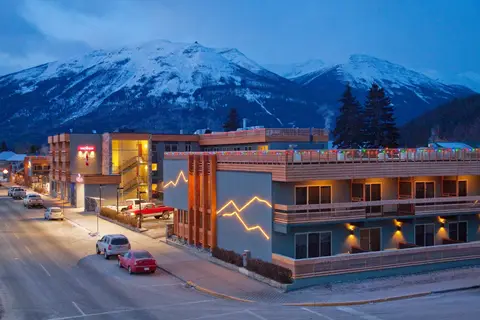 The Crimson in Jasper