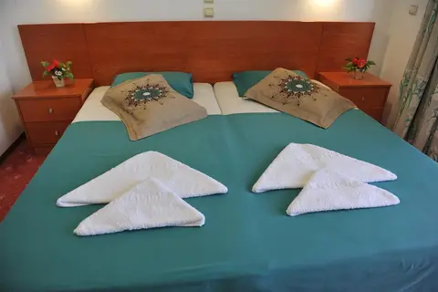 Heleni Beach Hotel in Ιαλυσός — foto 8