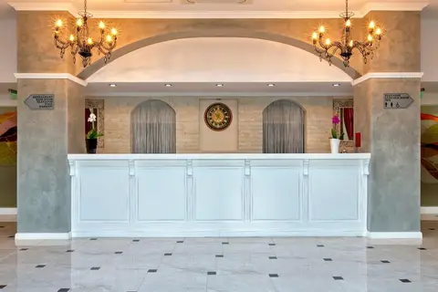 White Rock Castle Suite Hotel in Златни пясъци — foto 19