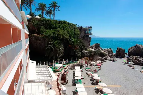 Balcon De Europa in Nerja — foto 12
