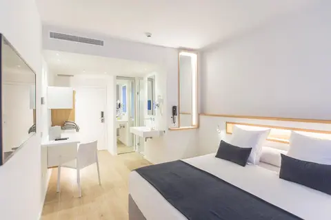 Hotel Anfora Ibiza in Santa Eulària des Riu — foto 2
