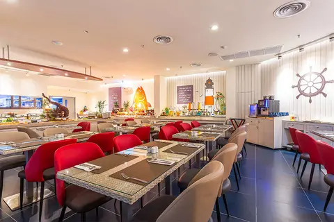 Hotel Clover Patong Phuket in Patong — foto 22