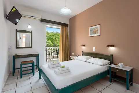Eriva Hotel in Αχαράβη — foto 21