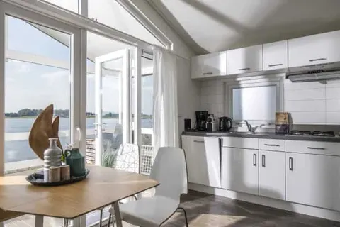 Vakantiepark Eiland van Maurik foto 15