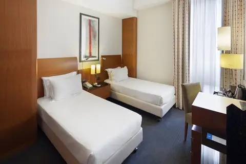 Hotel NH Napoli Panorama in Napels — foto 15