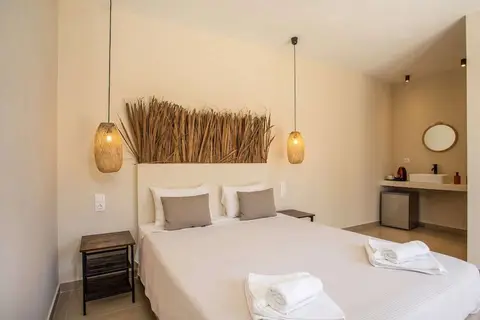 Atma Beach Room & Suites in Φαληράκι — foto 3