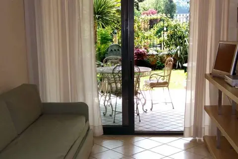 Residence Le Terrazze Sul Lago in Padenghe sul Garda — foto 6