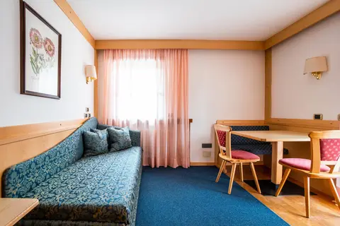 Hotel Garni Aritz in Campitello di Fassa — foto 21