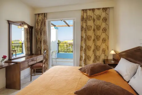 Corali Hotel in Τιγκάκι — foto 21