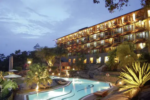 Hotel Earl's Regency in Kengalla — foto 7