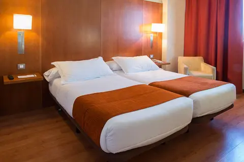 Aparthotel Xon's Playa in Castelló d'Empúries — foto 14