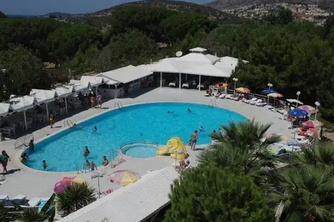Flora Suites Hotel in Kusadasi — foto 17