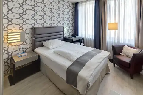 H10 Hotel Berlin Ku'damm in Berlijn — foto 12