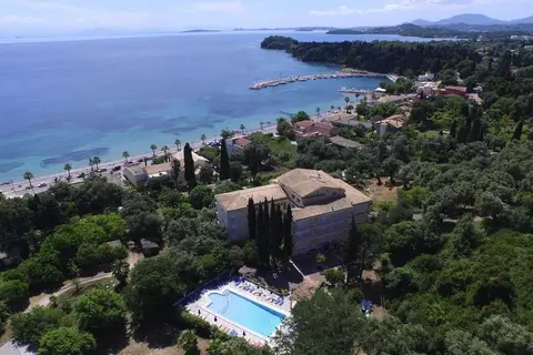 Ipsos Beach Hotel in Ύψος — foto 3