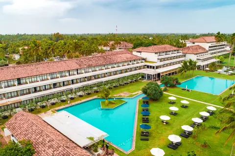The Blue Water Hotel in Wadduwa — foto 2